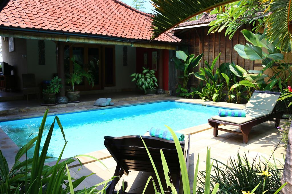 Lovina Beachhouse Villas Extérieur photo