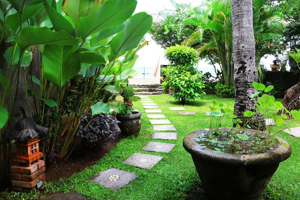 Lovina Beachhouse Villas Extérieur photo