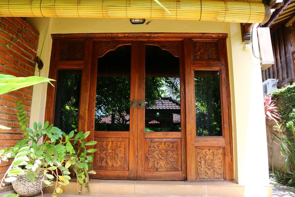 Lovina Beachhouse Villas Extérieur photo